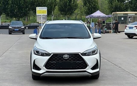 Toyota Yaris XP150 рестайлинг, 2022 год, 1 343 000 рублей, 2 фотография