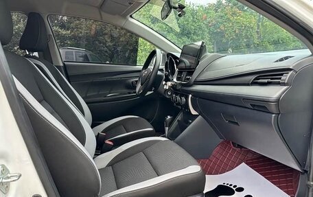 Toyota Yaris XP150 рестайлинг, 2022 год, 1 343 000 рублей, 7 фотография