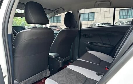 Toyota Yaris XP150 рестайлинг, 2022 год, 1 343 000 рублей, 9 фотография
