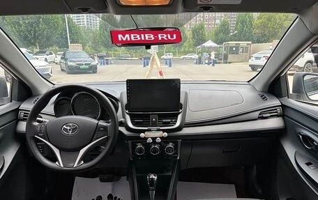Toyota Yaris XP150 рестайлинг, 2022 год, 1 343 000 рублей, 6 фотография