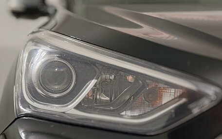Hyundai Santa Fe III рестайлинг, 2017 год, 1 999 000 рублей, 24 фотография