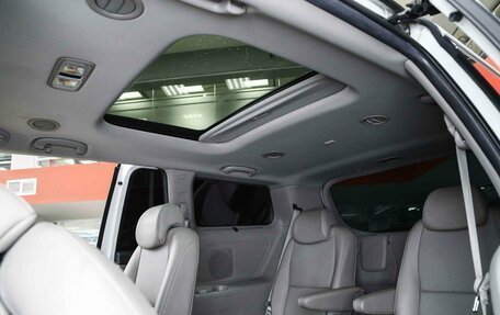 KIA Carnival III, 2019 год, 2 650 000 рублей, 10 фотография