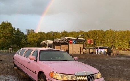 Lincoln Town Car III рестайлинг, 2000 год, 500 000 рублей, 4 фотография