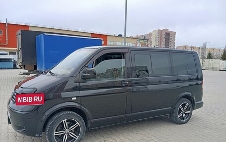 Volkswagen Caravelle T5, 2007 год, 1 250 000 рублей, 2 фотография