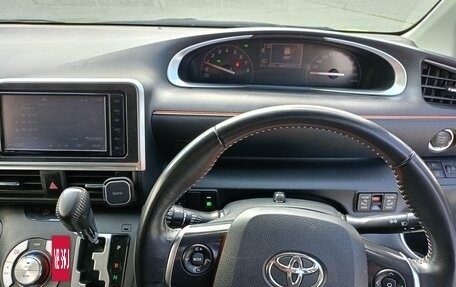 Toyota Sienta II, 2019 год, 1 490 000 рублей, 15 фотография