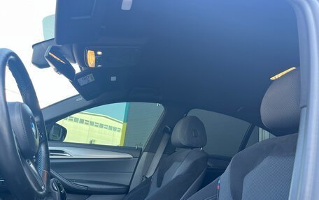 BMW 5 серия, 2018 год, 3 200 000 рублей, 9 фотография