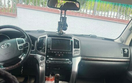 Toyota Land Cruiser 200, 2013 год, 3 200 000 рублей, 6 фотография