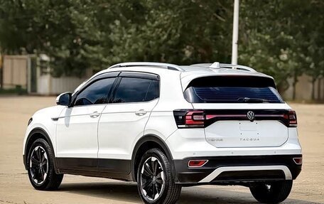 Volkswagen T-Cross I, 2022 год, 1 667 000 рублей, 6 фотография