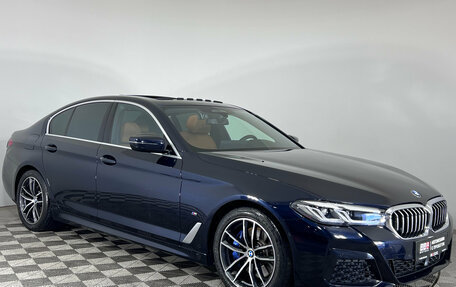 BMW 5 серия, 2022 год, 4 949 000 рублей, 3 фотография