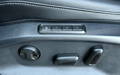 Volkswagen Tiguan II, 2021 год, 3 759 000 рублей, 18 фотография
