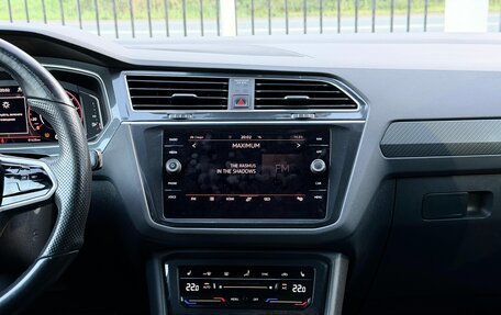 Volkswagen Tiguan II, 2021 год, 3 759 000 рублей, 23 фотография