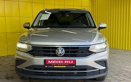 Volkswagen Tiguan II, 2020 год, 2 849 000 рублей, 2 фотография