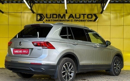 Volkswagen Tiguan II, 2020 год, 2 849 000 рублей, 5 фотография