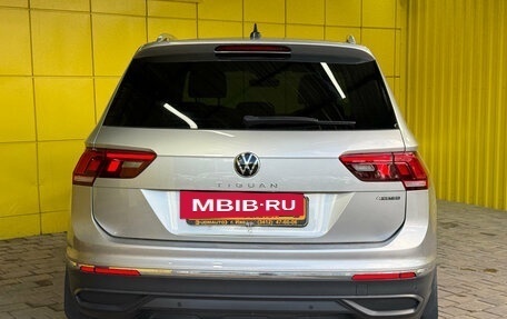 Volkswagen Tiguan II, 2020 год, 2 849 000 рублей, 6 фотография