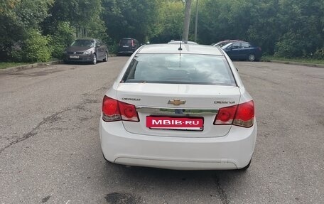 Chevrolet Cruze II, 2011 год, 590 000 рублей, 4 фотография