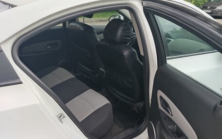 Chevrolet Cruze II, 2011 год, 590 000 рублей, 5 фотография