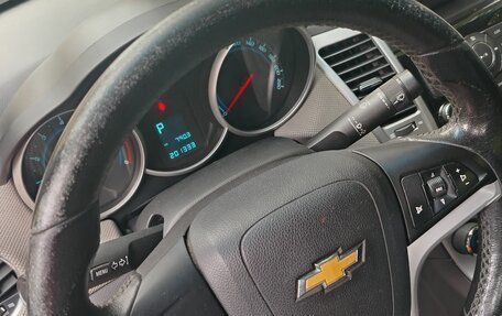 Chevrolet Cruze II, 2011 год, 590 000 рублей, 8 фотография