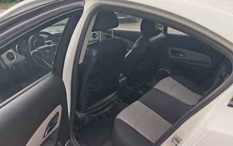 Chevrolet Cruze II, 2011 год, 590 000 рублей, 6 фотография