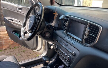 KIA Sportage IV рестайлинг, 2017 год, 1 690 000 рублей, 10 фотография