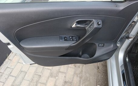 Volkswagen Polo VI (EU Market), 2013 год, 699 000 рублей, 11 фотография