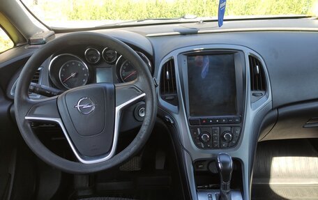 Opel Astra J, 2013 год, 700 000 рублей, 6 фотография