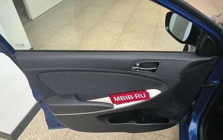 Hyundai Solaris II рестайлинг, 2013 год, 990 000 рублей, 13 фотография