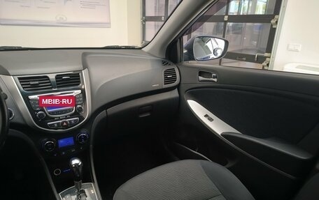Hyundai Solaris II рестайлинг, 2013 год, 990 000 рублей, 22 фотография