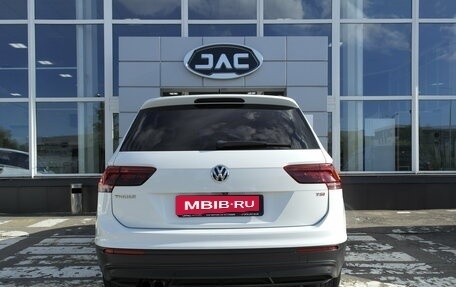 Volkswagen Tiguan II, 2017 год, 1 750 000 рублей, 4 фотография