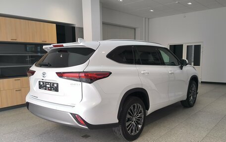 Toyota Highlander, 2026 год, 5 550 000 рублей, 2 фотография