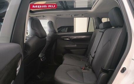Toyota Highlander, 2026 год, 5 550 000 рублей, 25 фотография