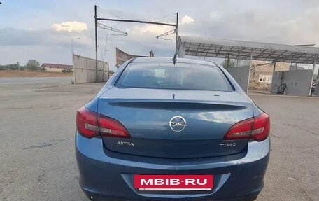 Opel Astra J, 2012 год, 600 000 рублей, 3 фотография