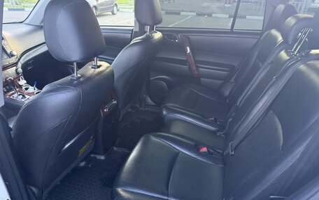 Toyota Highlander III, 2012 год, 1 899 000 рублей, 13 фотография