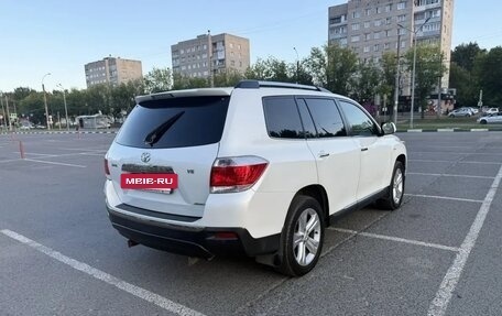 Toyota Highlander III, 2012 год, 1 899 000 рублей, 5 фотография