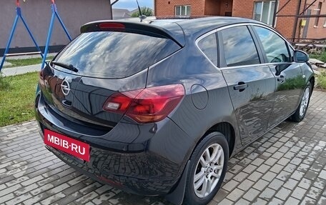 Opel Astra J, 2012 год, 650 000 рублей, 3 фотография
