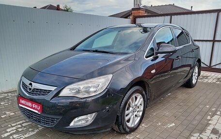 Opel Astra J, 2012 год, 650 000 рублей, 1 фотография