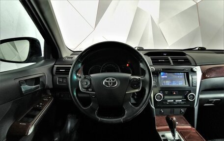 Toyota Camry, 2014 год, 1 755 000 рублей, 19 фотография