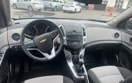 Chevrolet Cruze II, 2013 год, 850 000 рублей, 10 фотография