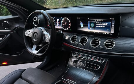 Mercedes-Benz E-Класс, 2020 год, 2 750 000 рублей, 4 фотография