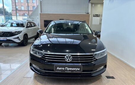 Volkswagen Passat B8 рестайлинг, 2019 год, 2 349 000 рублей, 2 фотография