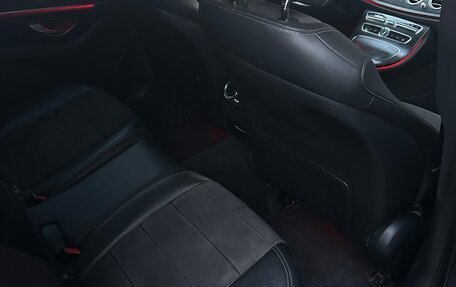 Mercedes-Benz E-Класс, 2020 год, 2 750 000 рублей, 6 фотография