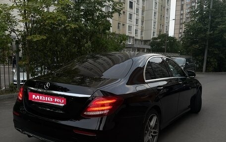 Mercedes-Benz E-Класс, 2020 год, 2 750 000 рублей, 2 фотография