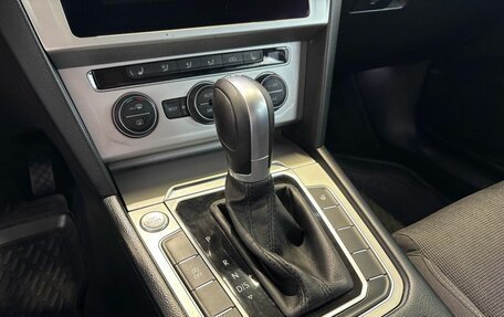 Volkswagen Passat B8 рестайлинг, 2019 год, 2 349 000 рублей, 21 фотография