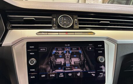Volkswagen Passat B8 рестайлинг, 2019 год, 2 349 000 рублей, 26 фотография