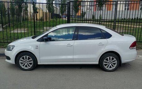Volkswagen Polo VI (EU Market), 2013 год, 800 000 рублей, 6 фотография