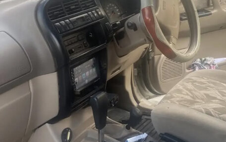 Isuzu Bighorn II, 1999 год, 1 000 000 рублей, 9 фотография
