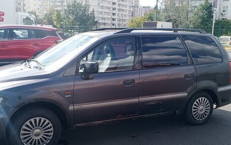Mitsubishi Space Wagon III, 1999 год, 330 000 рублей, 3 фотография