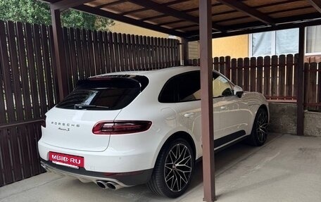Porsche Macan I рестайлинг, 2014 год, 2 700 000 рублей, 3 фотография