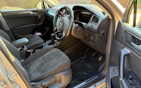 Volkswagen Tiguan II, 2017 год, 2 099 000 рублей, 11 фотография