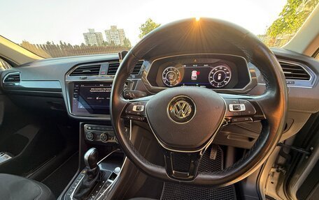 Volkswagen Tiguan II, 2017 год, 2 099 000 рублей, 21 фотография