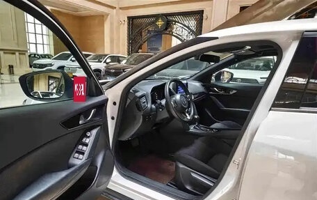 Mazda CX-4, 2022 год, 1 888 000 рублей, 9 фотография